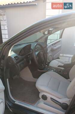 Хэтчбек Mercedes-Benz A-Class 2007 в 