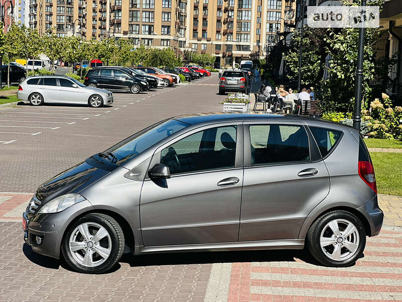 Хэтчбек Mercedes-Benz A-Class 2010 в Киеве