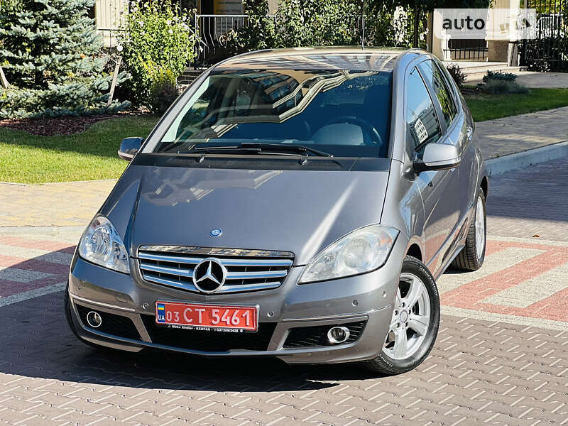 Хэтчбек Mercedes-Benz A-Class 2010 в Киеве