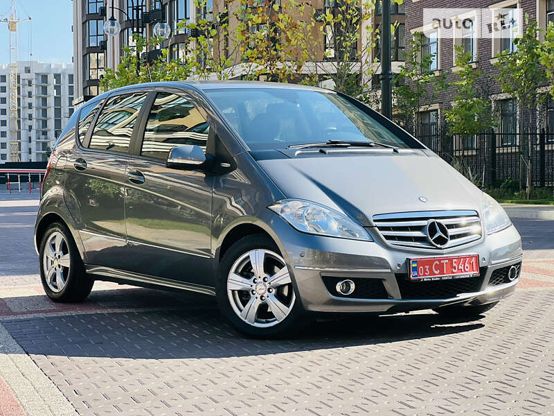 Хэтчбек Mercedes-Benz A-Class 2010 в Киеве
