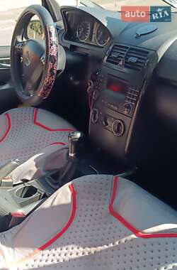 Хэтчбек Mercedes-Benz A-Class 2005 в 