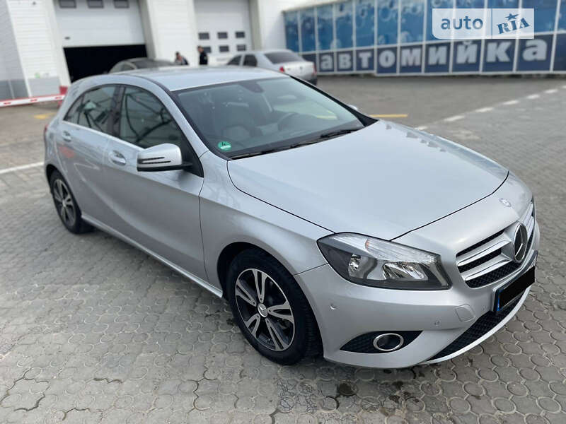 Хэтчбек Mercedes-Benz A-Class 2015 в Черновцах