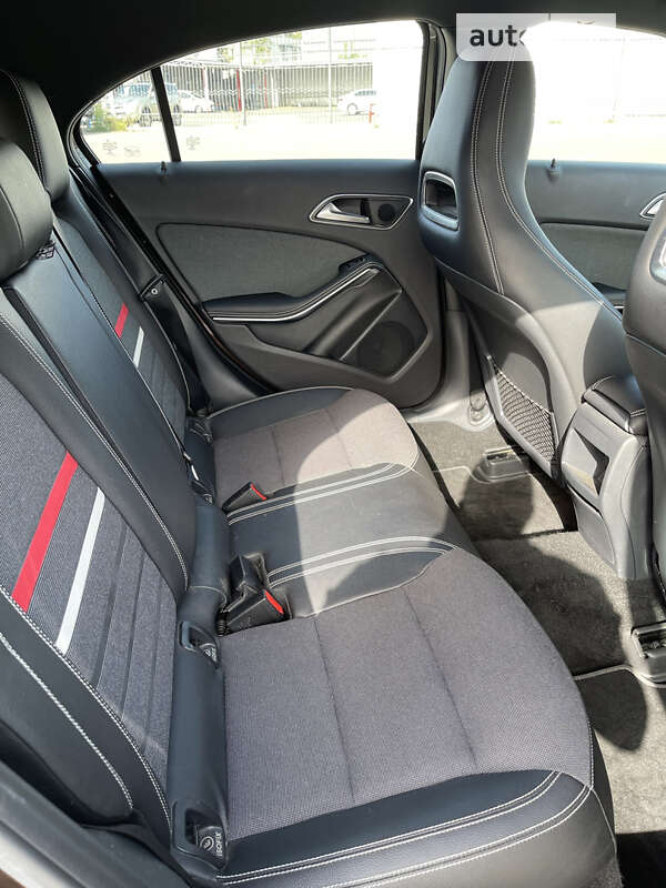 Хэтчбек Mercedes-Benz A-Class 2015 в Киеве