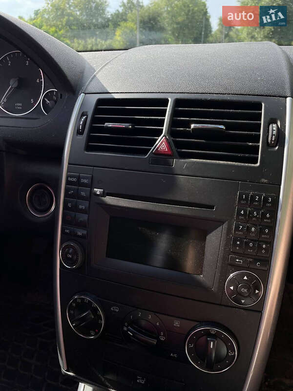 Хэтчбек Mercedes-Benz A-Class 2010 в Киеве