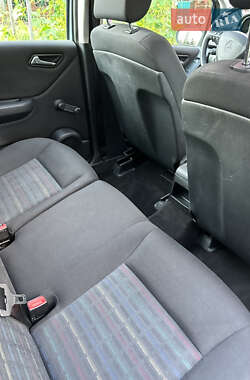 Хэтчбек Mercedes-Benz A-Class 2005 в 