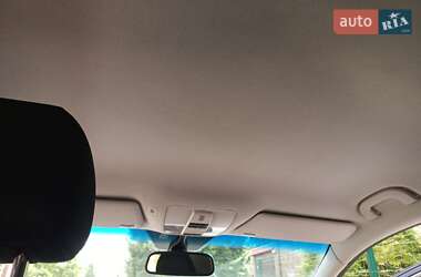 Хэтчбек Mercedes-Benz A-Class 2010 в 