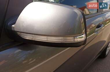 Хэтчбек Mercedes-Benz A-Class 2010 в 
