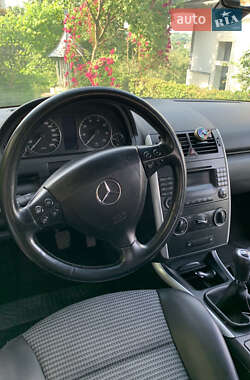 Хэтчбек Mercedes-Benz A-Class 2004 в 