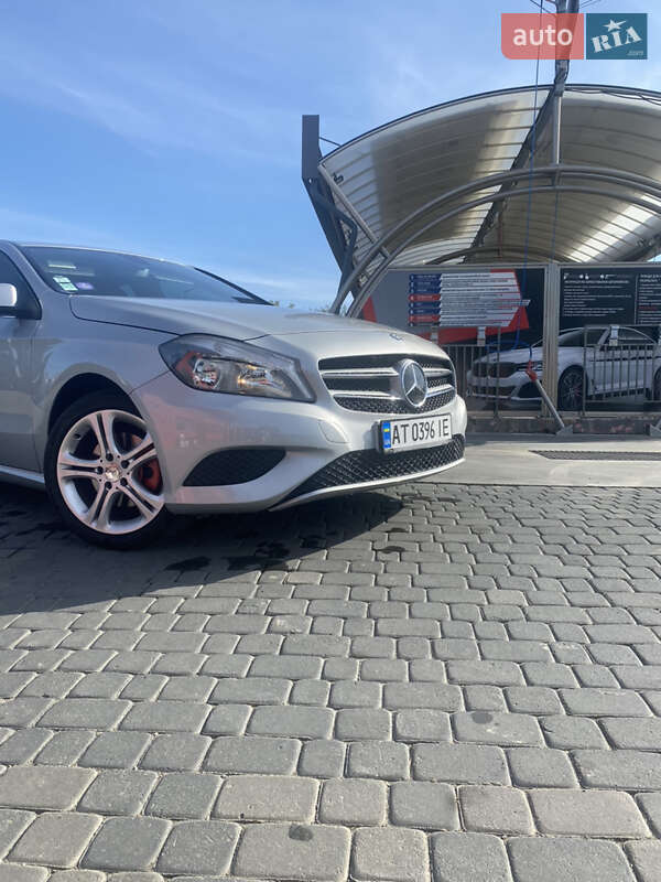 Хэтчбек Mercedes-Benz A-Class 2012 в Ивано-Франковске