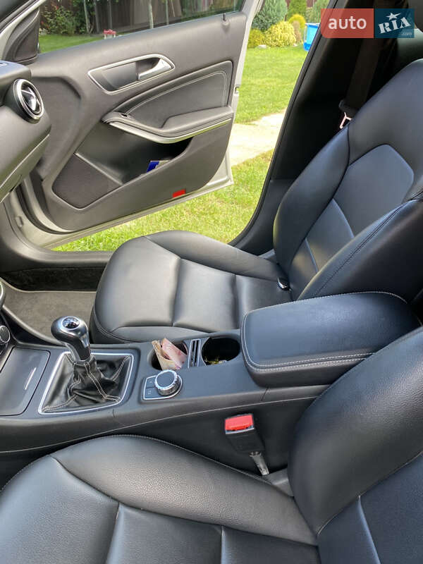 Хэтчбек Mercedes-Benz A-Class 2012 в Ивано-Франковске