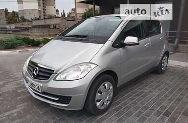 Хэтчбек Mercedes-Benz A-Class 2011 в Каменском