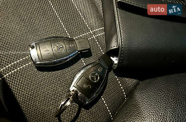 Хетчбек Mercedes-Benz A-Class 2015 в 