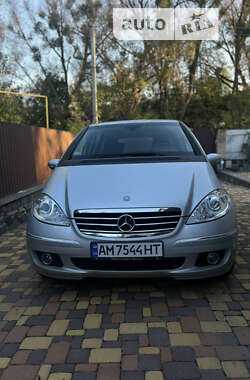 Хэтчбек Mercedes-Benz A-Class 2005 в 