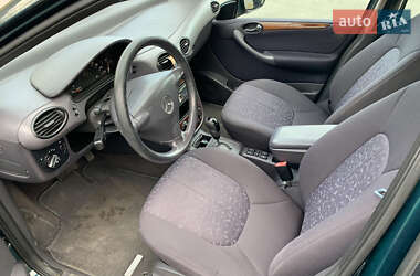 Хэтчбек Mercedes-Benz A-Class 2003 в 