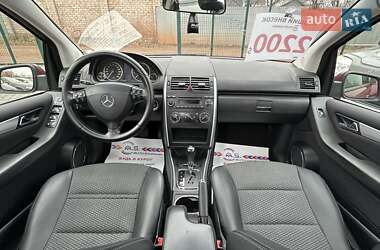 Хетчбек Mercedes-Benz A-Class 2009 в Кривому Розі