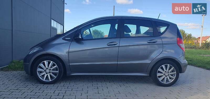 Хетчбек Mercedes-Benz A-Class 2012 в Ужгороді