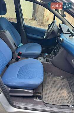 Хетчбек Mercedes-Benz A-Class 2002 в  фото 21 Хетчбек Mercedes-Benz A-Class 2002 в