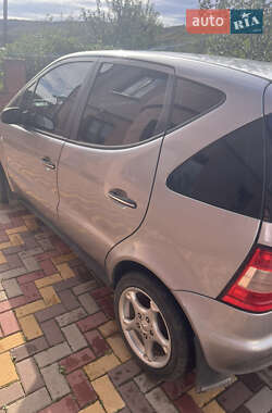 Хэтчбек Mercedes-Benz A-Class 2000 в 