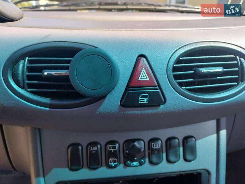 Хэтчбек Mercedes-Benz A-Class 2003 в Луцке фото 16 Хэтчбек Mercedes-Benz A-Class 2003 в Луцке