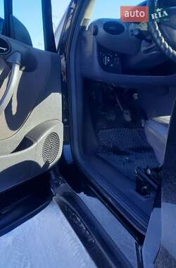 Хэтчбек Mercedes-Benz A-Class 2000 в 