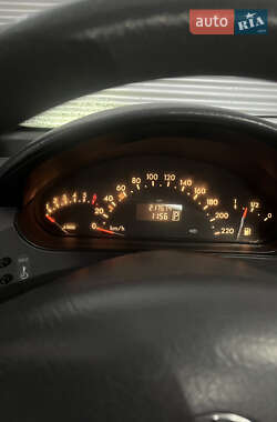 Хэтчбек Mercedes-Benz A-Class 2001 в 
