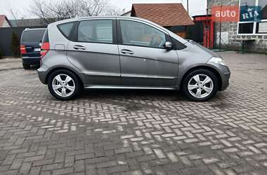 Хэтчбек Mercedes-Benz A-Class 2006 в 