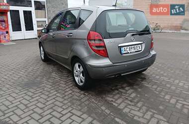 Хэтчбек Mercedes-Benz A-Class 2006 в 