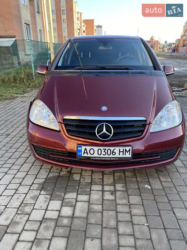 Хэтчбек Mercedes-Benz A-Class 2010 в Ужгороде фото 2 Хэтчбек Mercedes-Benz A-Class 2010 в Ужгороде