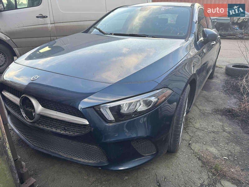 Седан Mercedes-Benz A-Class 2019 в 