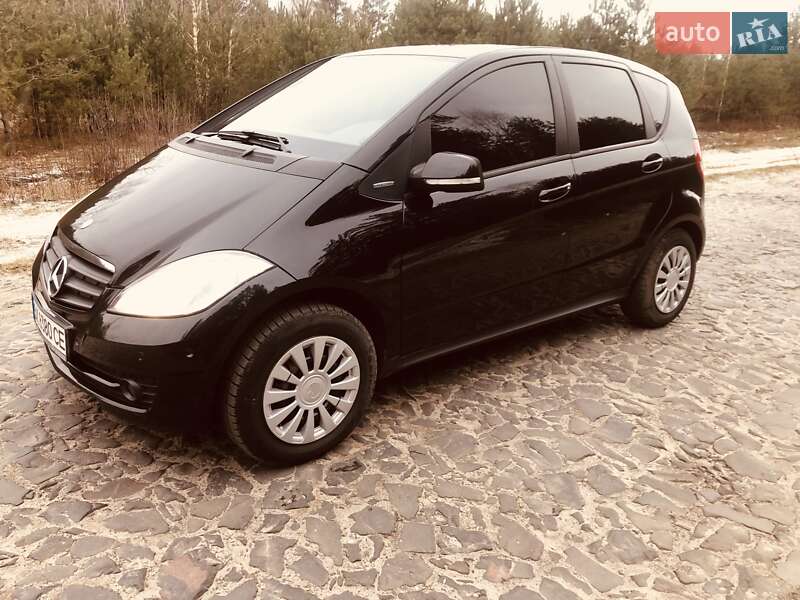 Хетчбек Mercedes-Benz A-Class 2012 в Володимирці