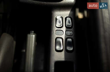 Хэтчбек Mercedes-Benz A-Class 2002 в 