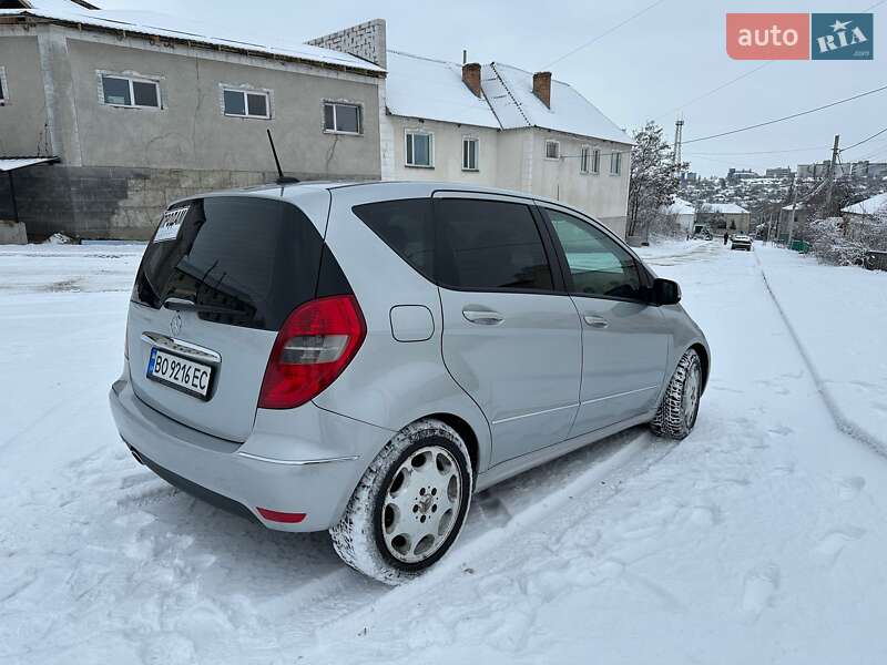 Хетчбек Mercedes-Benz A-Class 2010 в Новоукраїнці