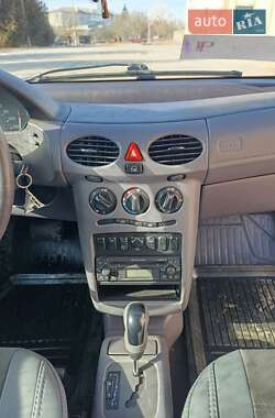 Хэтчбек Mercedes-Benz A-Class 2000 в 