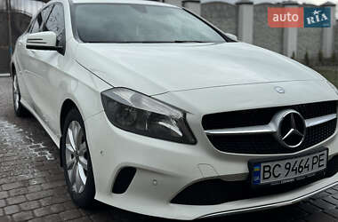 Хетчбек Mercedes-Benz A-Class 2016 в 
