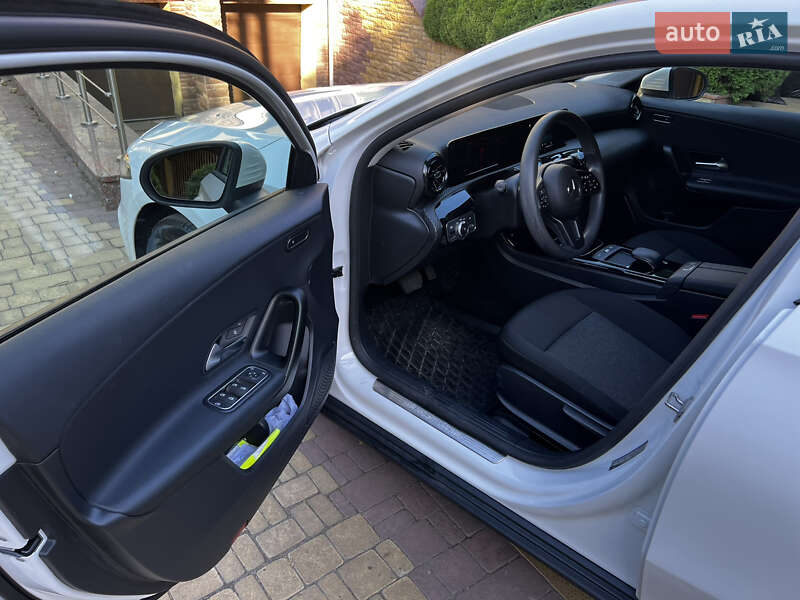 Хэтчбек Mercedes-Benz A-Class 2019 в Броварах