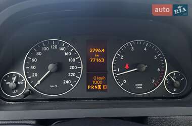 Хетчбек Mercedes-Benz A-Class 2010 в 