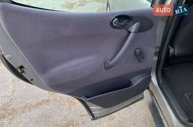 Хэтчбек Mercedes-Benz A-Class 2000 в 