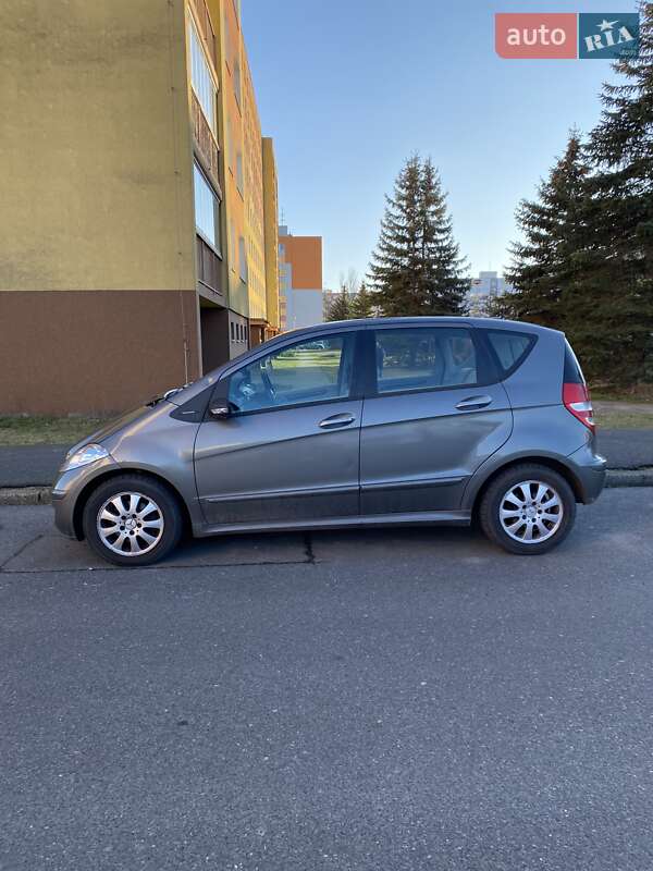 Хэтчбек Mercedes-Benz A-Class 2006 в Киеве