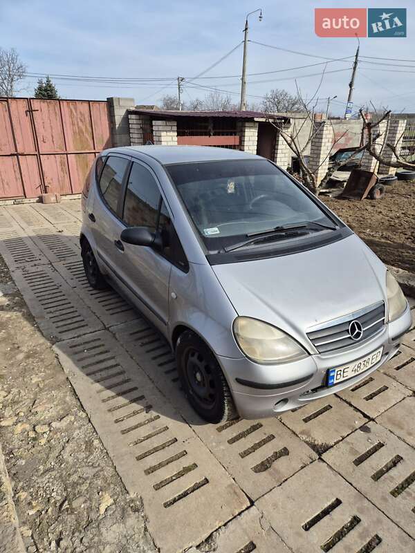 Хэтчбек Mercedes-Benz A-Class 2000 в 