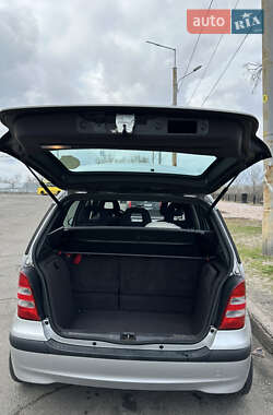 Хэтчбек Mercedes-Benz A-Class 2003 в 