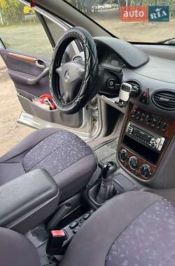 Хэтчбек Mercedes-Benz A-Class 2001 в 