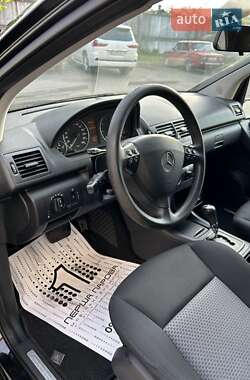 Хетчбек Mercedes-Benz A-Class 2008 в 