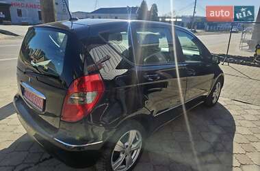 Хэтчбек Mercedes-Benz A-Class 2009 в 