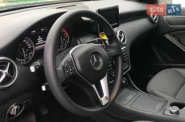 Хэтчбек Mercedes-Benz A-Class 2015 в Киеве