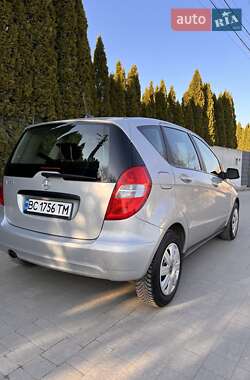 Хэтчбек Mercedes-Benz A-Class 2009 в 