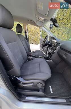 Хэтчбек Mercedes-Benz A-Class 2009 в 