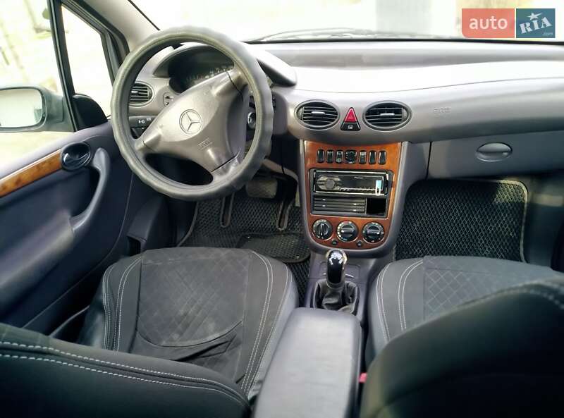 Хетчбек Mercedes-Benz A-Class 2001 в Новомосковську