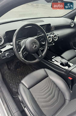 Седан Mercedes-Benz A-Class 2019 в 