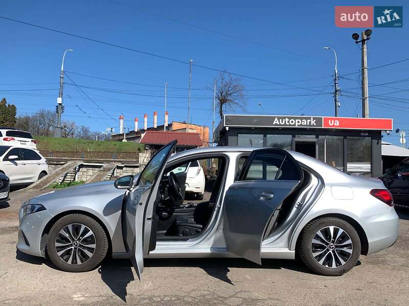 Седан Mercedes-Benz A-Class 2019 в Виннице