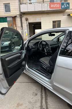 Хэтчбек Mercedes-Benz A-Class 2005 в 